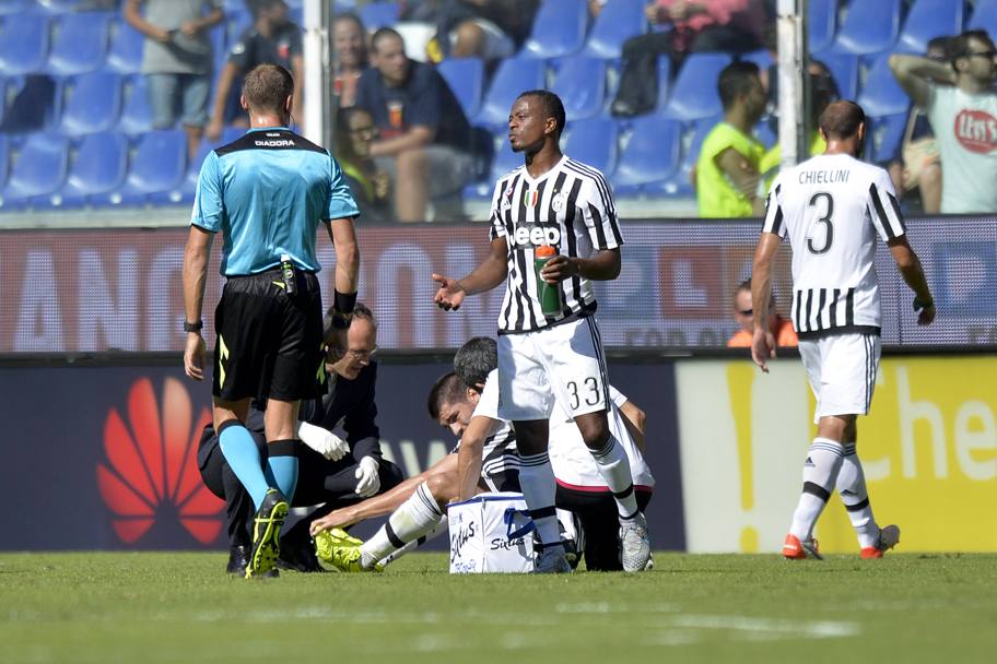 Dopo 20 minuti di gioco, Alvaro Morata si ferma per un problema muscolare. LaPresse